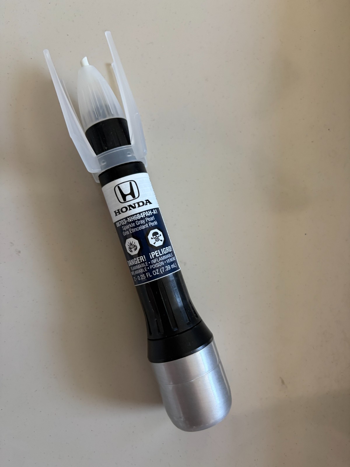 Genuine Honda Lacquer Touch Up Paint Pen in Sparkle Gray Pearl color