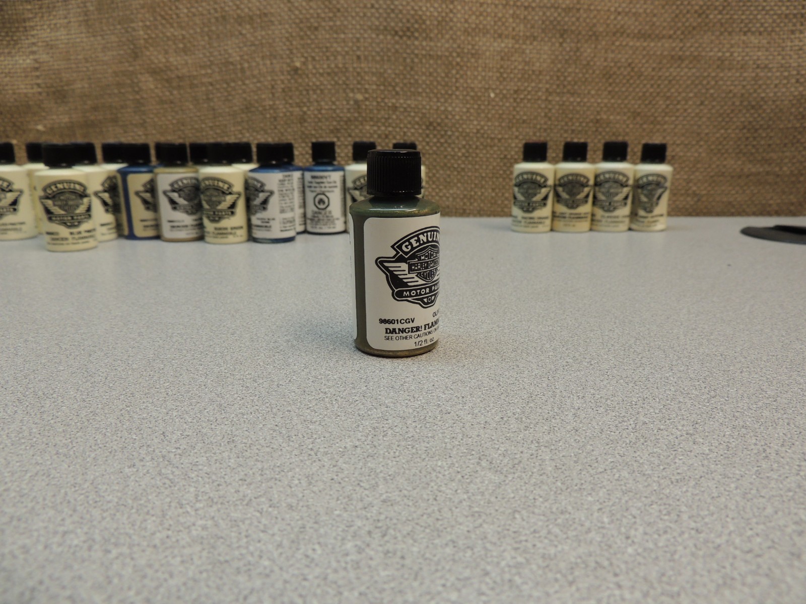 (LOT OF 21) NOS HARLEY-DAVIDSON TOUCH-UP PAINT .5 FL OZ BOTTLES BRUSH APPLICATOR