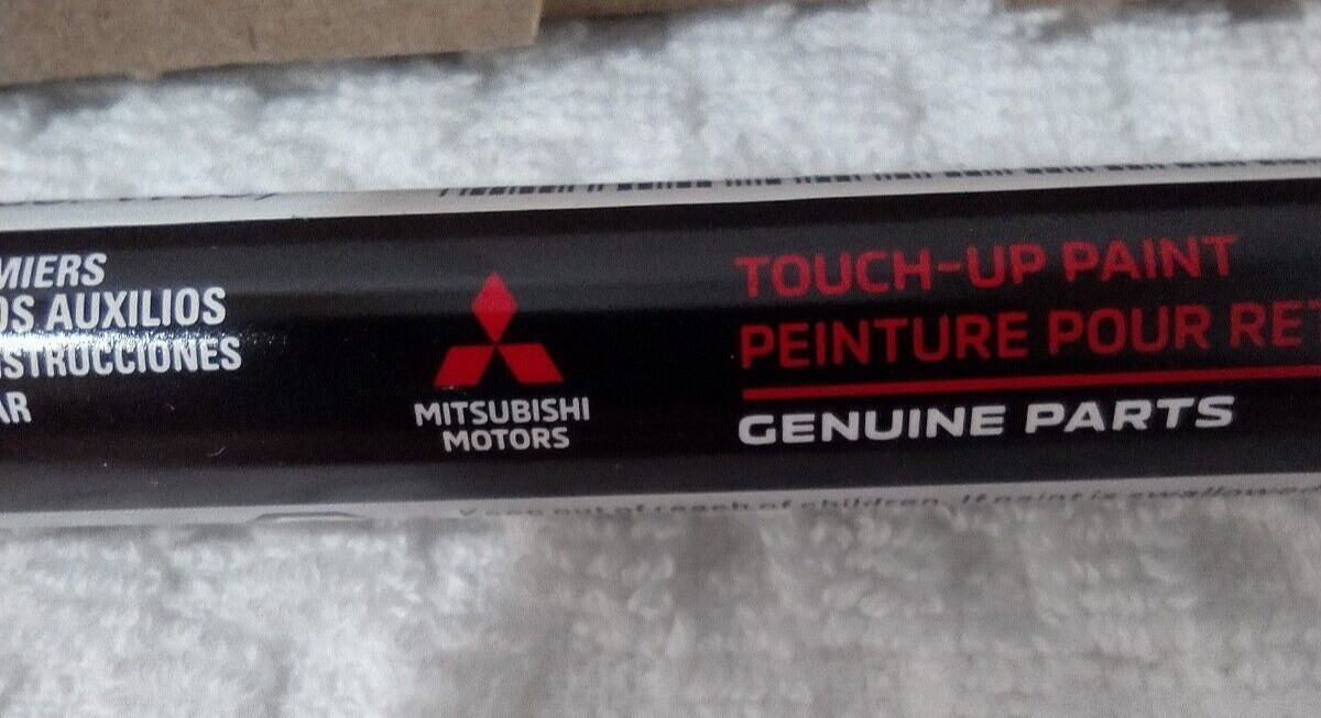 TOUCH UP PAINT PEN/Mitsubishi/ MZ321000/ W85/ White Diamond/ 2022 Metallic