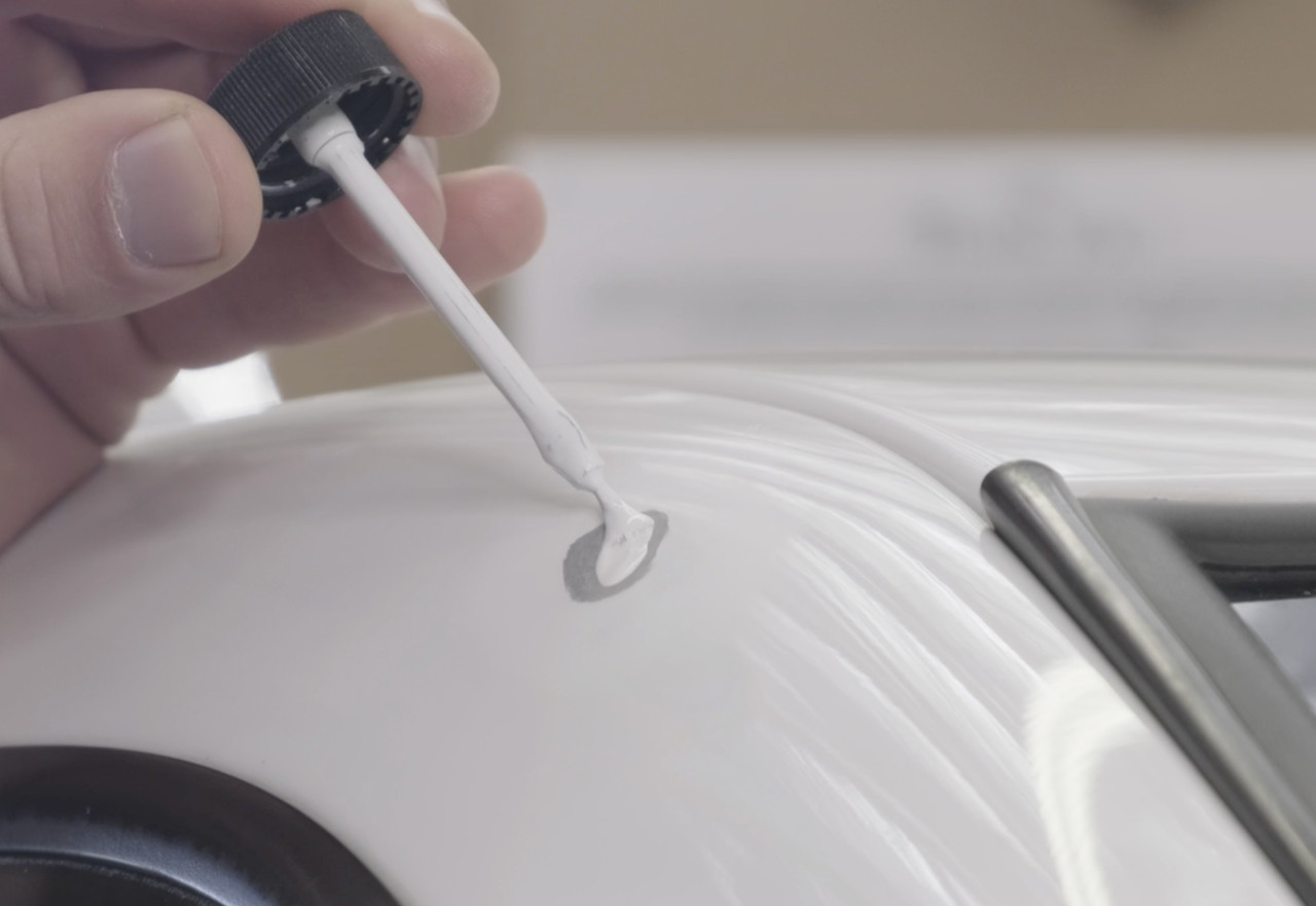 Touch-Up Paint Kit for 2005 Ford Escape
