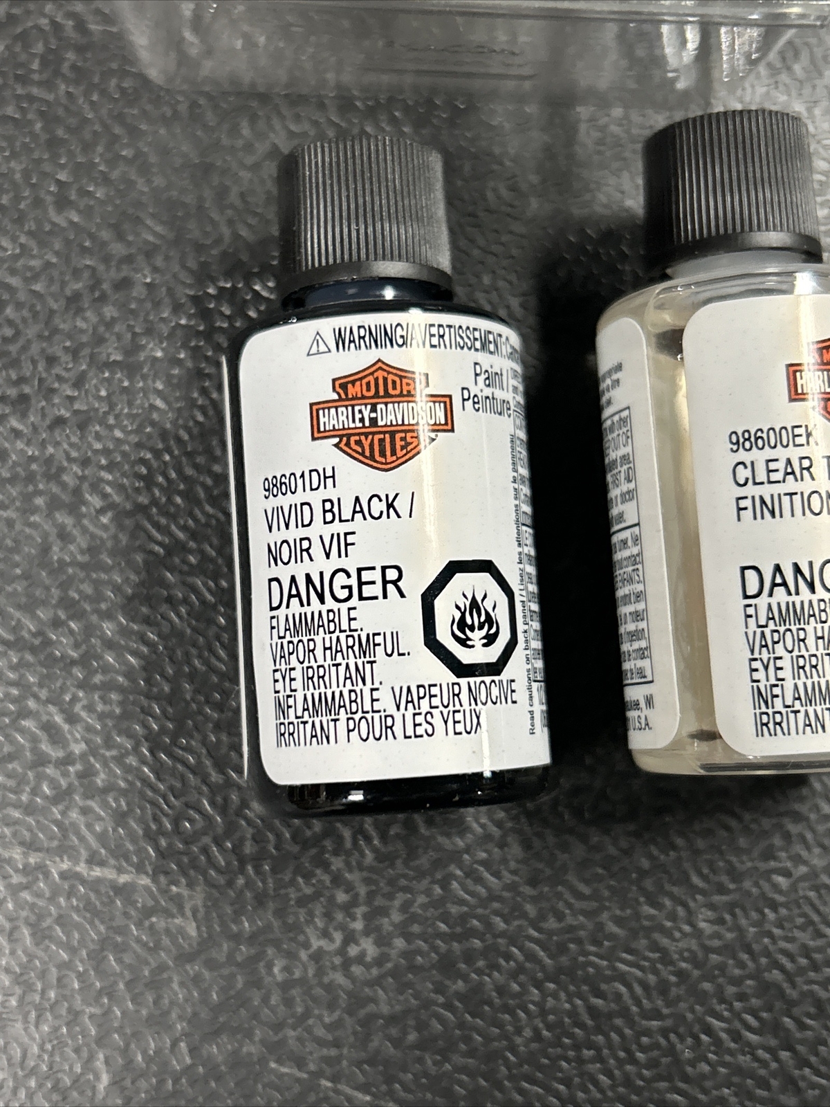 HARLEY-DAVIDSON VIVID BLACK Touch up paint with brush 98601DH