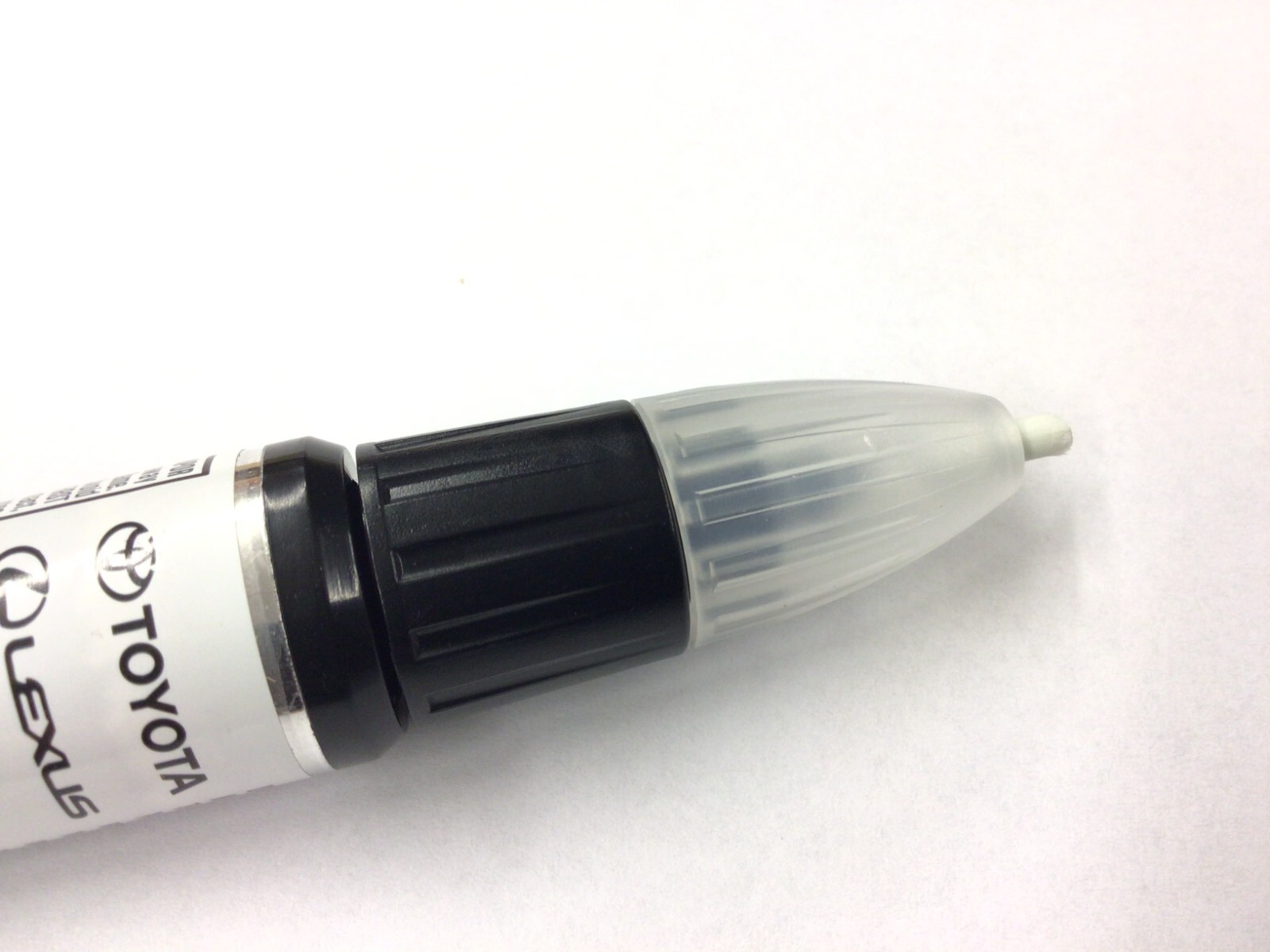 040 Super White Toyota factory touch-up Paint Pen tube Marker new OEM