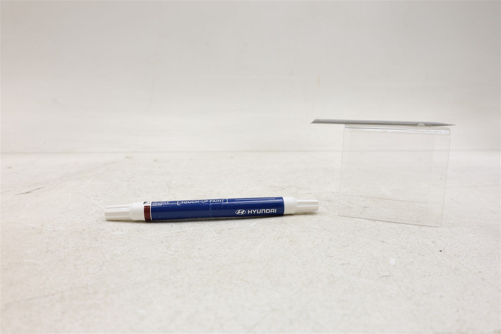 NEW OEM Touch Up Paint Pen for Hyundai Crimson Red Paint Code YP6 00F05AU000YP6
