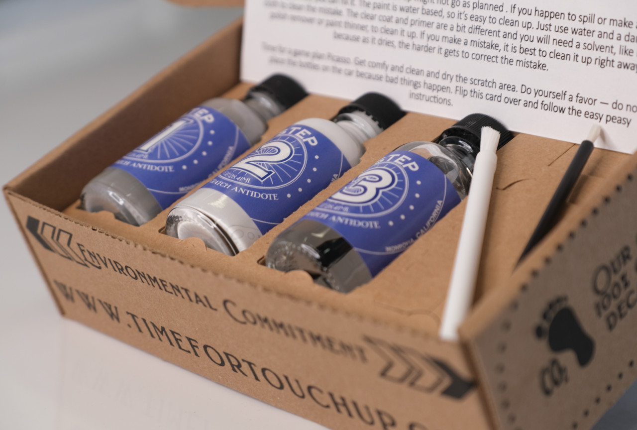 Touch-Up Paint Kit for 2023 Ford Escape
