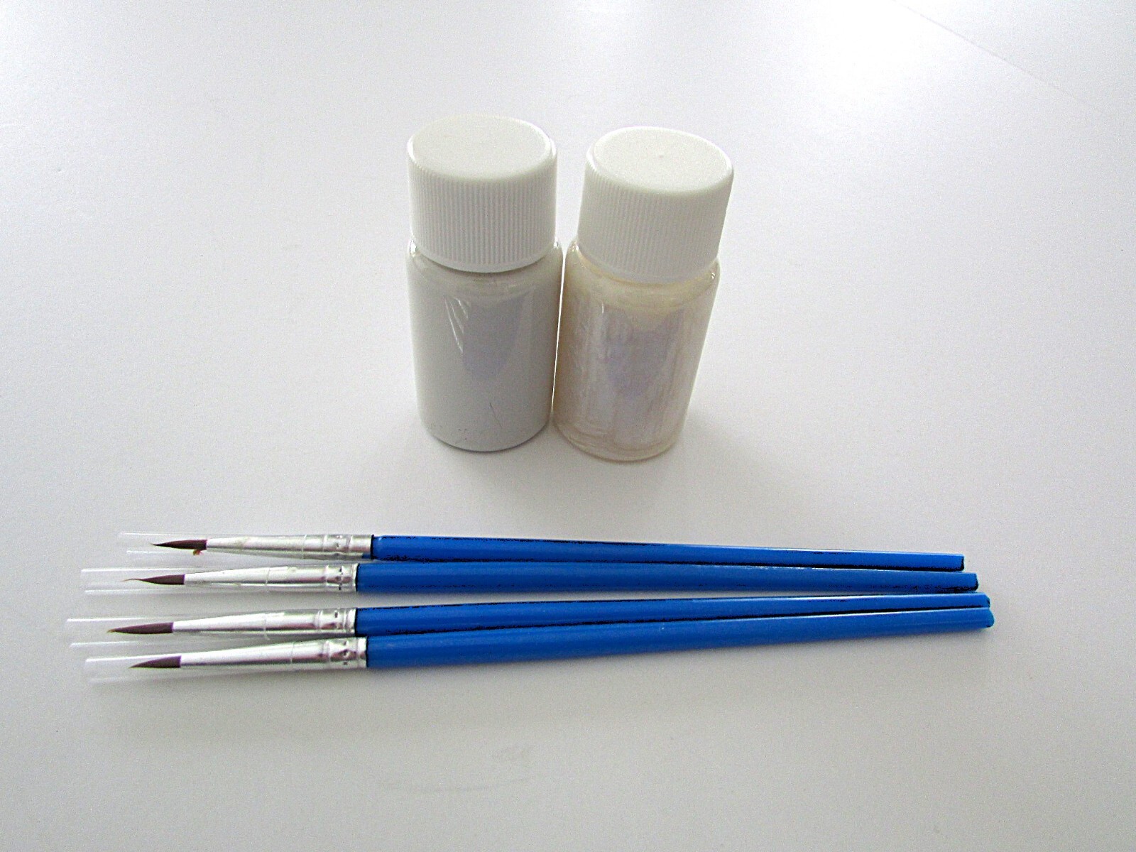 Touch Up Paint Kit For Hyundai WC9 Tri Color 1/2 Oz Color + 1/2oz Pearl