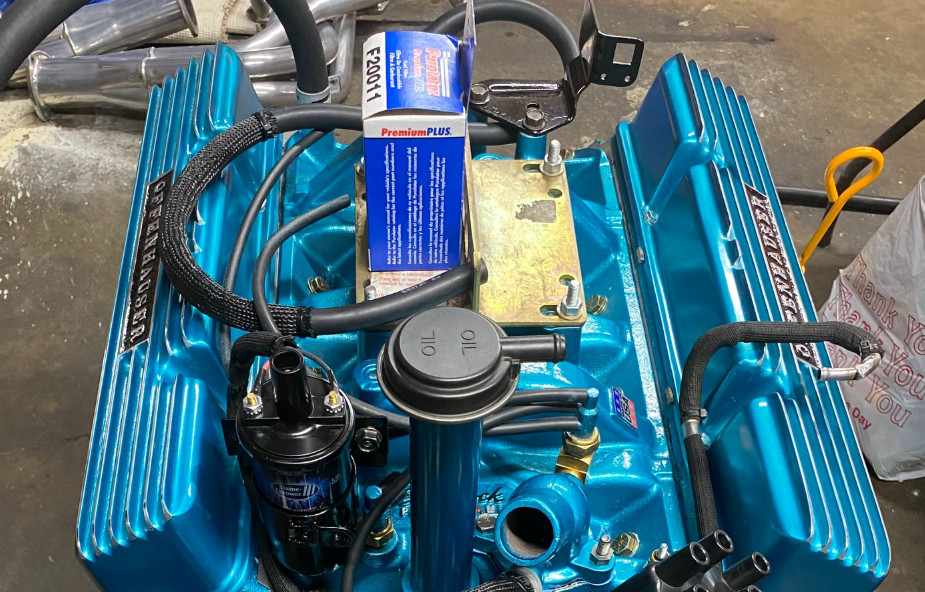 Metallic Blue Engine Blocks Restore Spray Paint + Gloss Clear Coating 2 Cans
