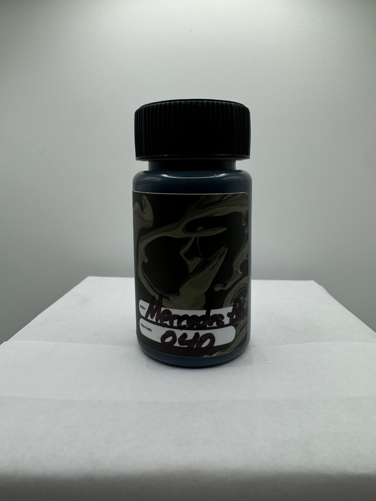 Touch up Paint – Mercedes Benz Black – Color Code: 040 – 2oz – w/ brush