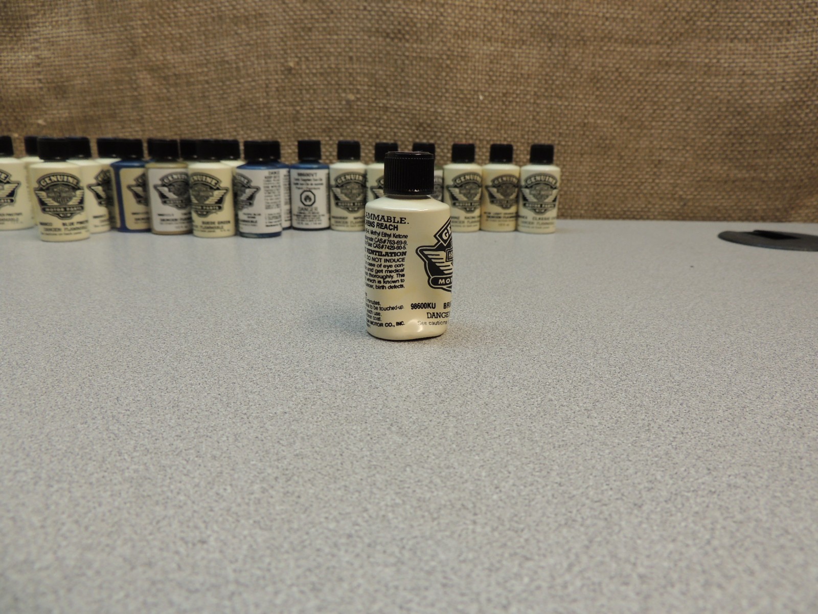 (LOT OF 21) NOS HARLEY-DAVIDSON TOUCH-UP PAINT .5 FL OZ BOTTLES BRUSH APPLICATOR