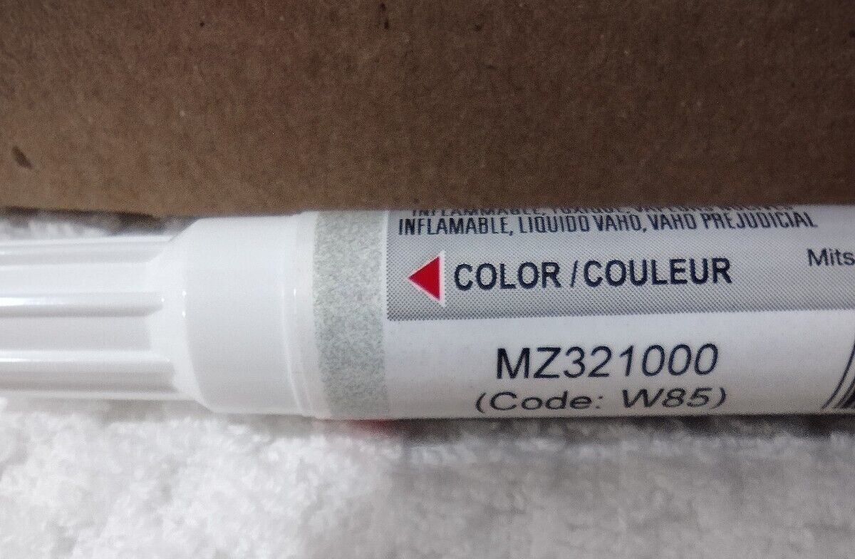 TOUCH UP PAINT PEN/Mitsubishi/ MZ321000/ W85/ White Diamond/ 2022 Metallic