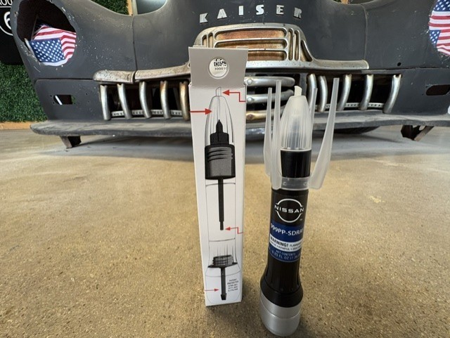 (2) Genuine Nissan Deep Blue Pearl Touch-Up Paint Pen (Code RAY) 999PP-SDRAY