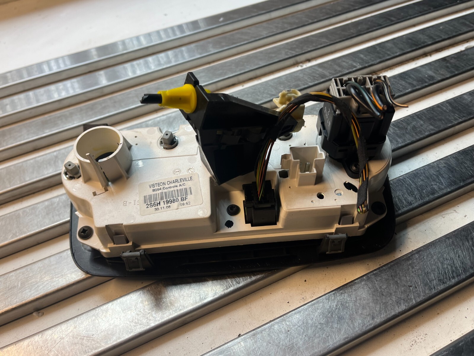 Ford Heating Control 2S6H19980BF Focus