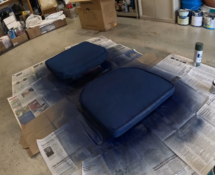 Navy Fabric Spray Paint Indoor/Outdoor Furniture Cushions Pillow Restore Coating